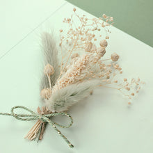 Lade das Bild in den Galerie-Viewer, Trockenblumen Grün