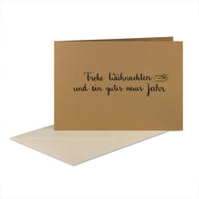 Lade das Bild in den Galerie-Viewer, Weihnachtskarte "Frohe Weihnachten und ein gutes neues Jahr" mit verschiedenen Holzelementen und Kuvert