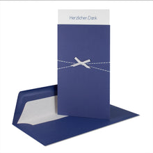 Lade das Bild in den Galerie-Viewer, Dankeskarte, Schleife und Garn Herzlichen Dank