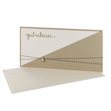 Lade das Bild in den Galerie-Viewer, Gutschein Kartentasche mit Tanne desert